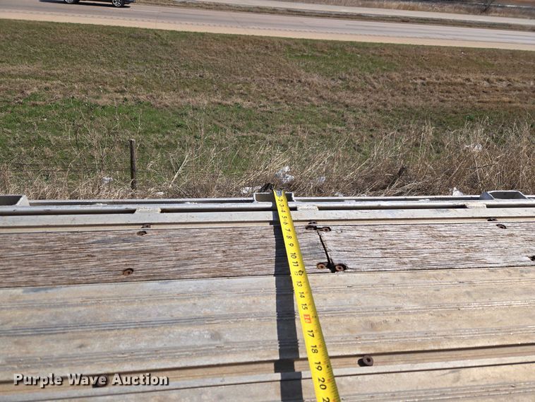 image for item ET1438 2007 Manac flatbed trailer