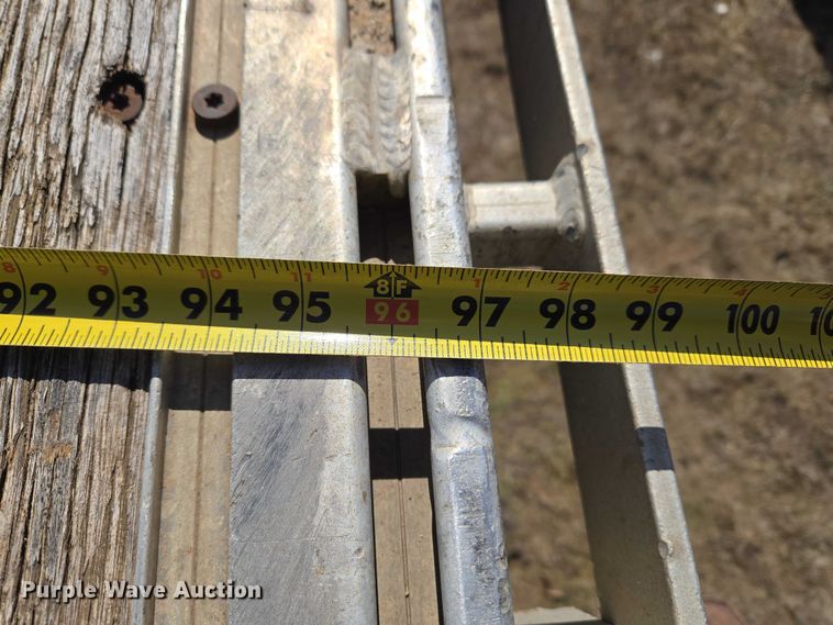 image for item ET1438 2007 Manac flatbed trailer