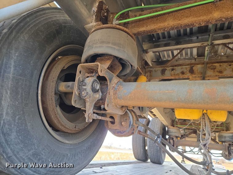 image for item ET1438 2007 Manac flatbed trailer