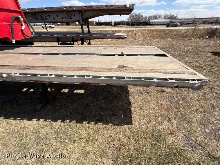image for item ET1440 1986 Ravens flatbed trailer