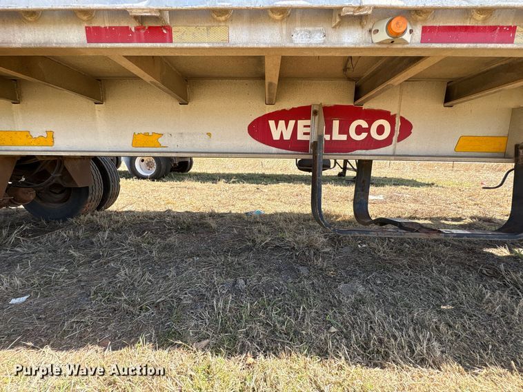 image for item ET1440 1986 Ravens flatbed trailer