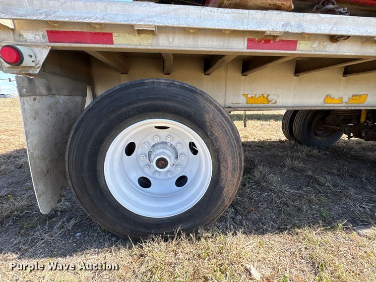 image for item ET1440 1986 Ravens flatbed trailer