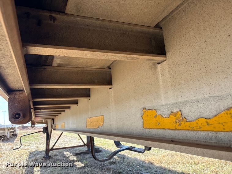 image for item ET1440 1986 Ravens flatbed trailer