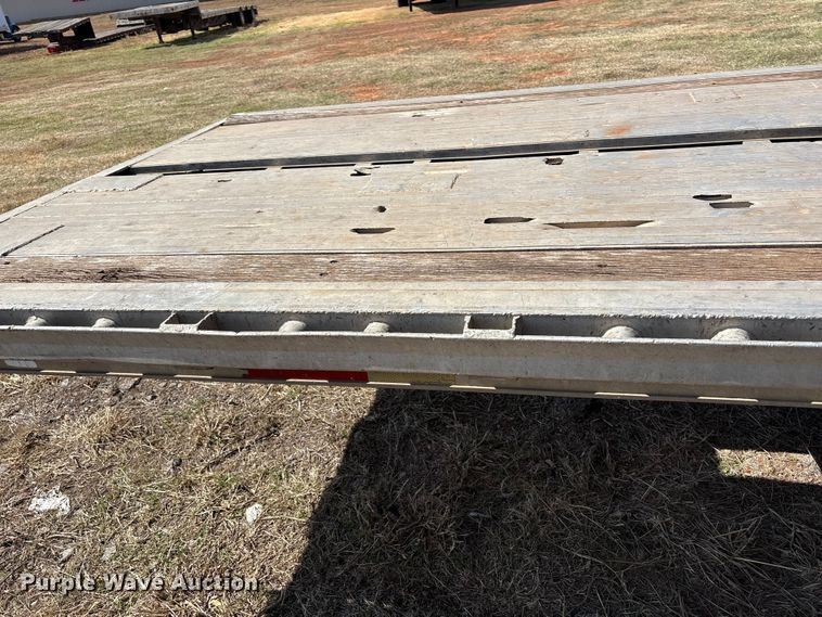 image for item ET1440 1986 Ravens flatbed trailer