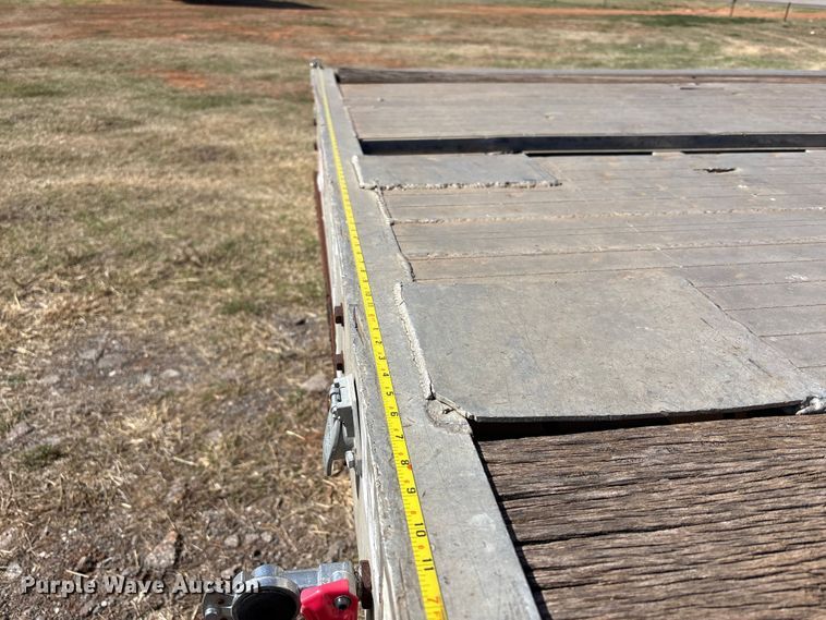 image for item ET1440 1986 Ravens flatbed trailer