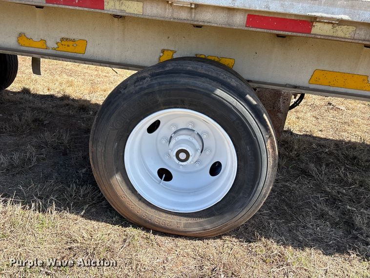 image for item ET1440 1986 Ravens flatbed trailer