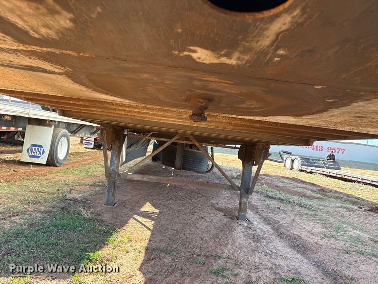 image for item ET1445 2012 Stoughton Trailers dry van trailer