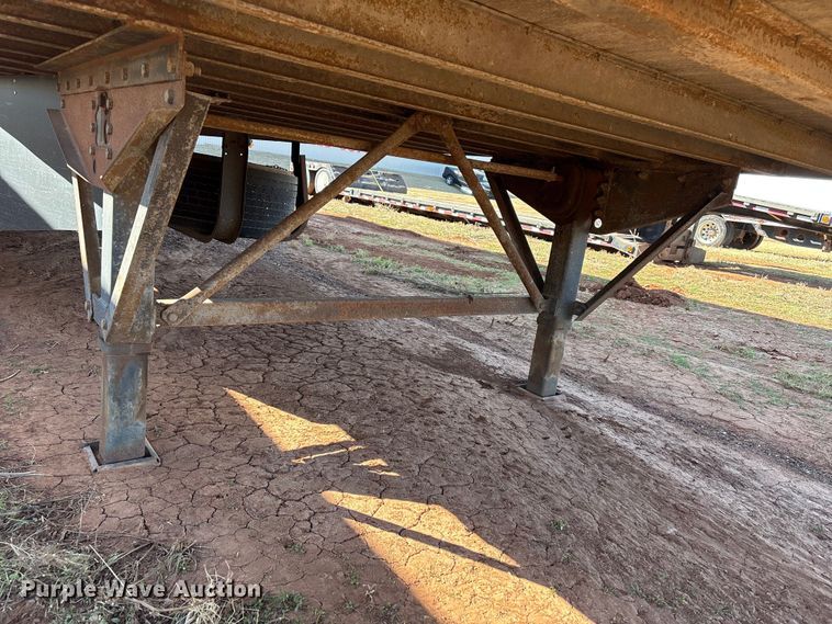 image for item ET1445 2012 Stoughton Trailers dry van trailer