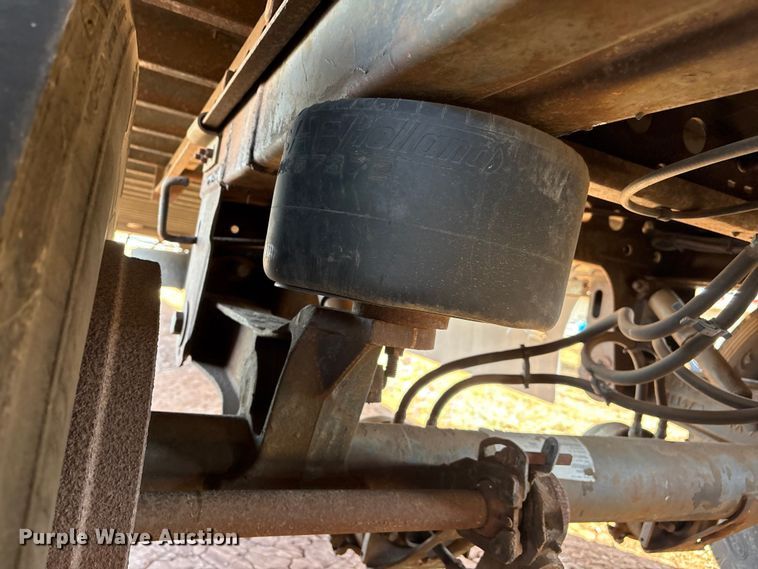 image for item ET1445 2012 Stoughton Trailers dry van trailer