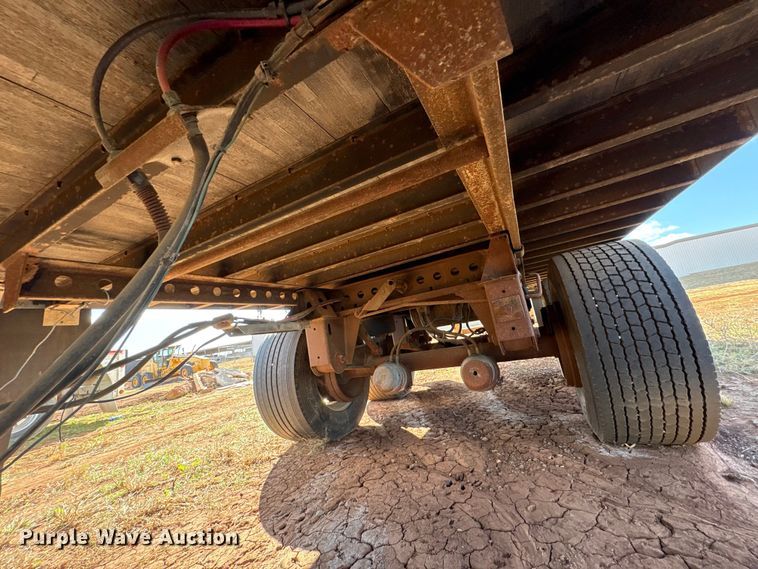 image for item ET1445 2012 Stoughton Trailers dry van trailer