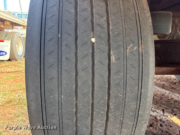 image for item ET1445 2012 Stoughton Trailers dry van trailer