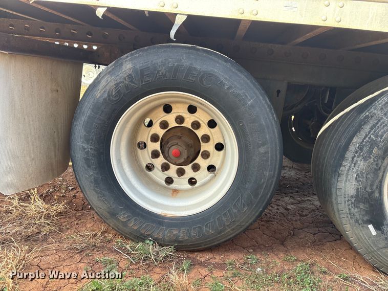 image for item ET1445 2012 Stoughton Trailers dry van trailer