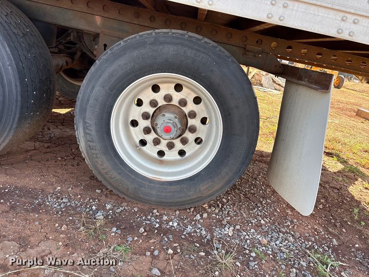 image for item ET1445 2012 Stoughton Trailers dry van trailer