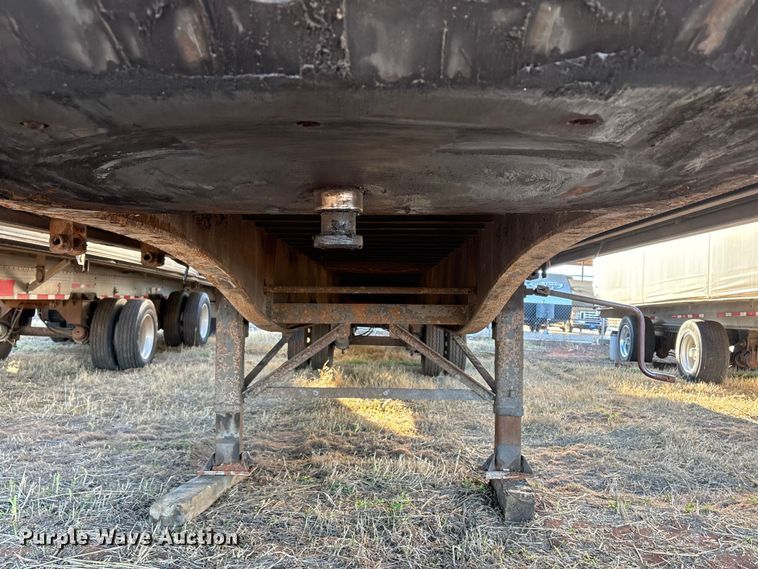 image for item ET1451 2013 Utility Trailer Manufacturer side curtain trailer