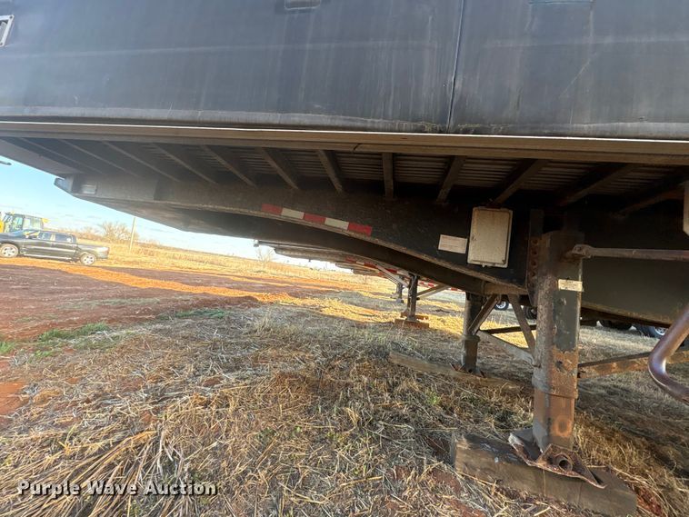 image for item ET1451 2013 Utility Trailer Manufacturer side curtain trailer