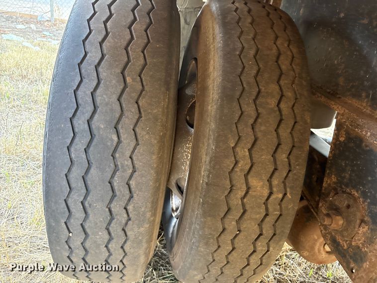 image for item ET1451 2013 Utility Trailer Manufacturer side curtain trailer