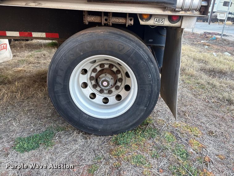 image for item ET1451 2013 Utility Trailer Manufacturer side curtain trailer