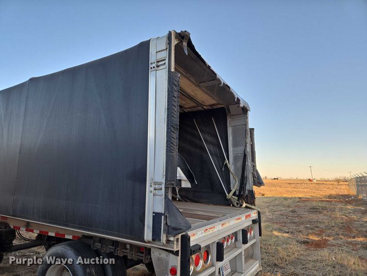 image for item ET1454 2007 Reitnouer dry van trailer