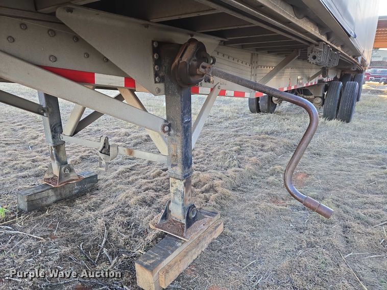 image for item ET1454 2007 Reitnouer dry van trailer