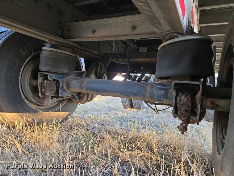 image for item ET1454 2007 Reitnouer dry van trailer