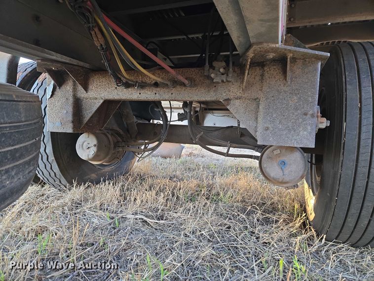 image for item ET1454 2007 Reitnouer dry van trailer