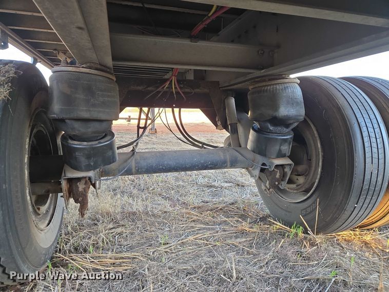 image for item ET1454 2007 Reitnouer dry van trailer