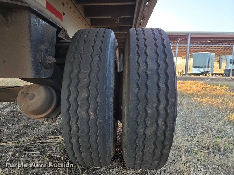 image for item ET1454 2007 Reitnouer dry van trailer