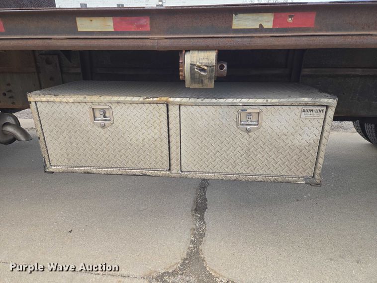 image for item ET5000 2000 GMC C8500 flatbed truck