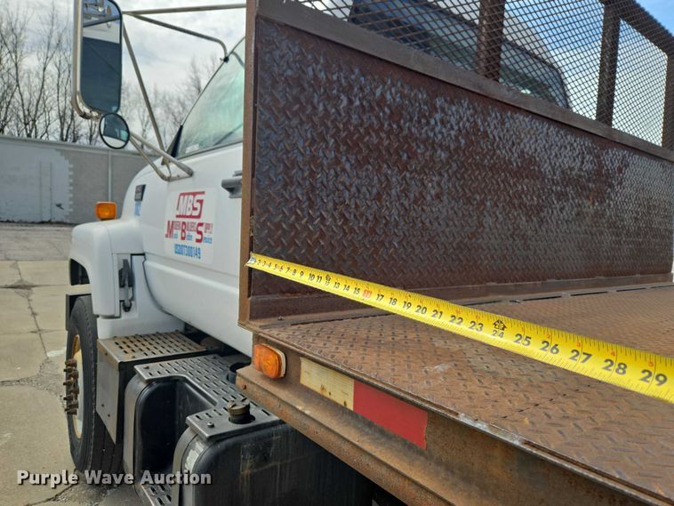 image for item ET5000 2000 GMC C8500 flatbed truck