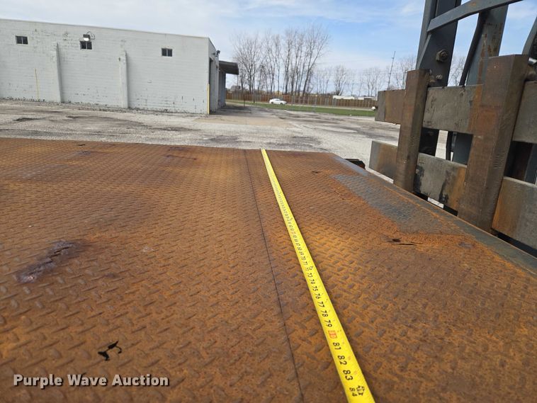 image for item ET5000 2000 GMC C8500 flatbed truck