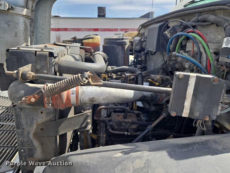 image for item ET5000 2000 GMC C8500 flatbed truck