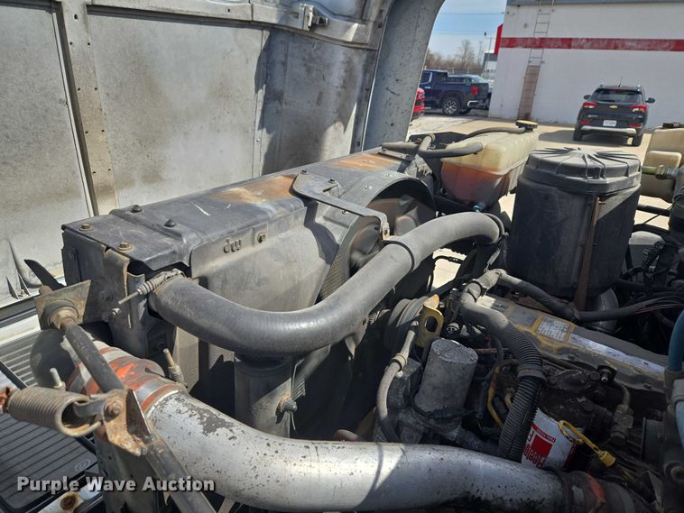 image for item ET5000 2000 GMC C8500 flatbed truck