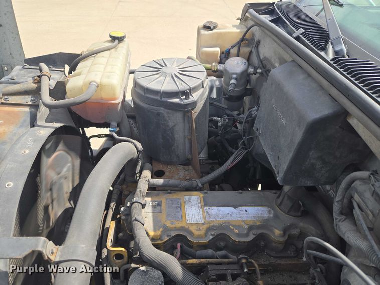 image for item ET5000 2000 GMC C8500 flatbed truck