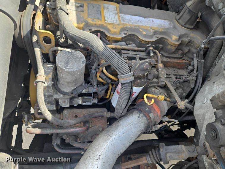 image for item ET5000 2000 GMC C8500 flatbed truck