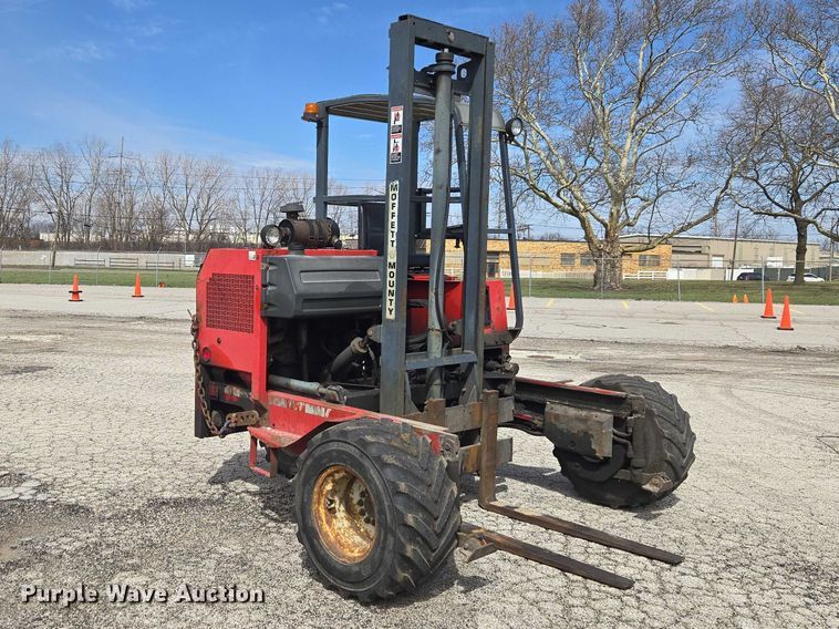 image for item ET5000 2000 GMC C8500 flatbed truck