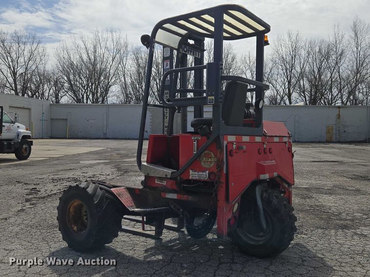 image for item ET5000 2000 GMC C8500 flatbed truck