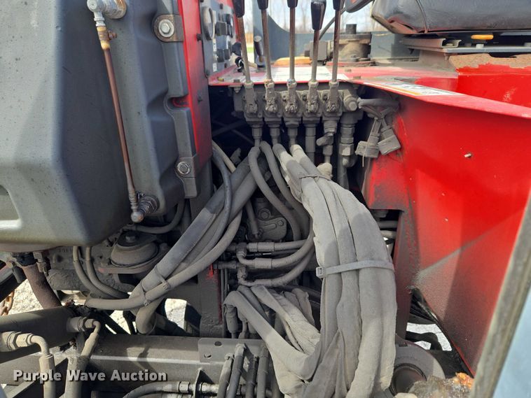 image for item ET5000 2000 GMC C8500 flatbed truck