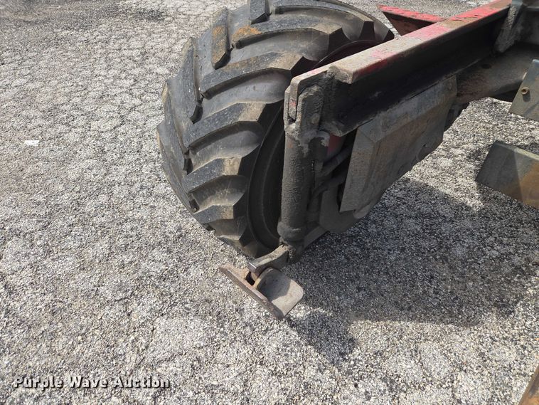 image for item ET5000 2000 GMC C8500 flatbed truck