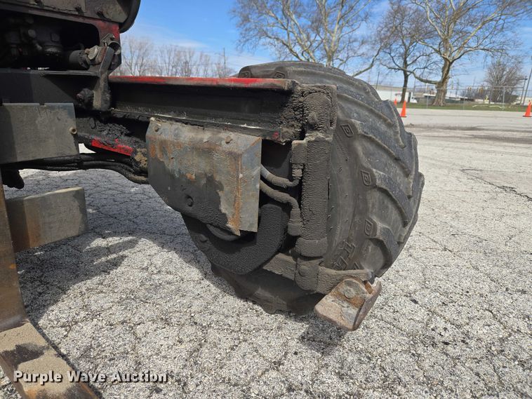 image for item ET5000 2000 GMC C8500 flatbed truck