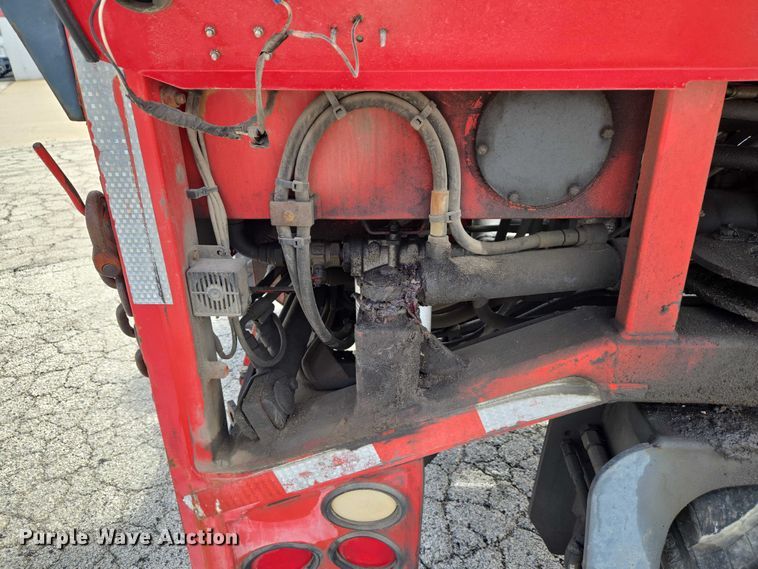 image for item ET5000 2000 GMC C8500 flatbed truck