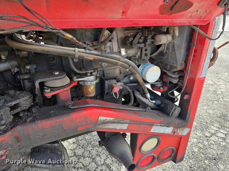 image for item ET5000 2000 GMC C8500 flatbed truck