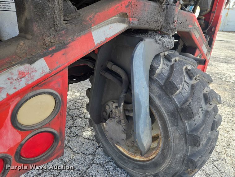 image for item ET5000 2000 GMC C8500 flatbed truck