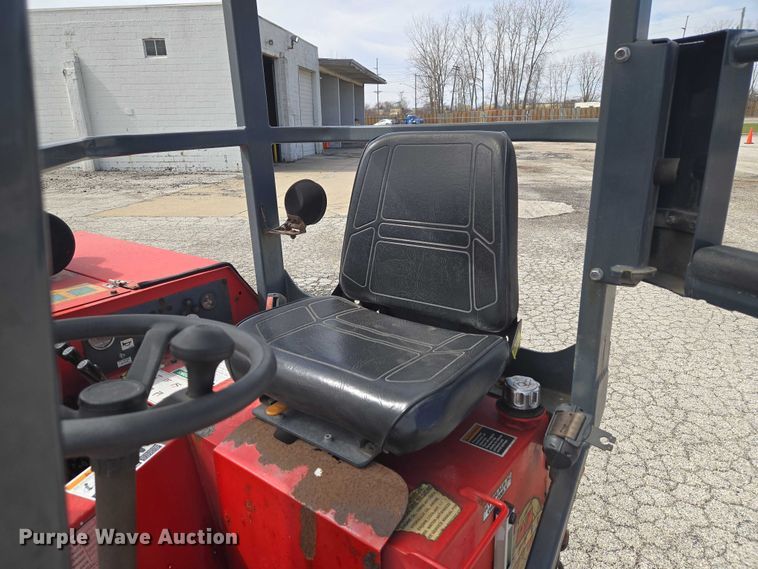 image for item ET5000 2000 GMC C8500 flatbed truck