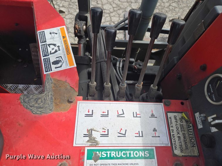 image for item ET5000 2000 GMC C8500 flatbed truck