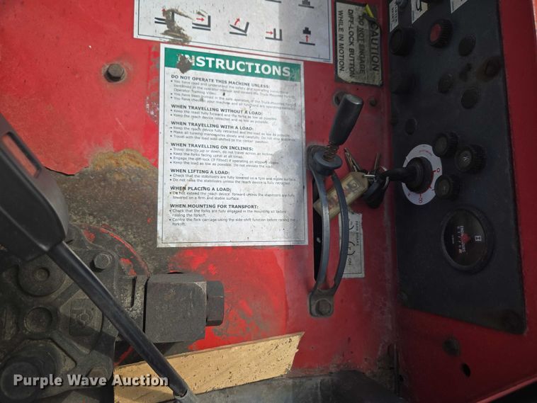 image for item ET5000 2000 GMC C8500 flatbed truck