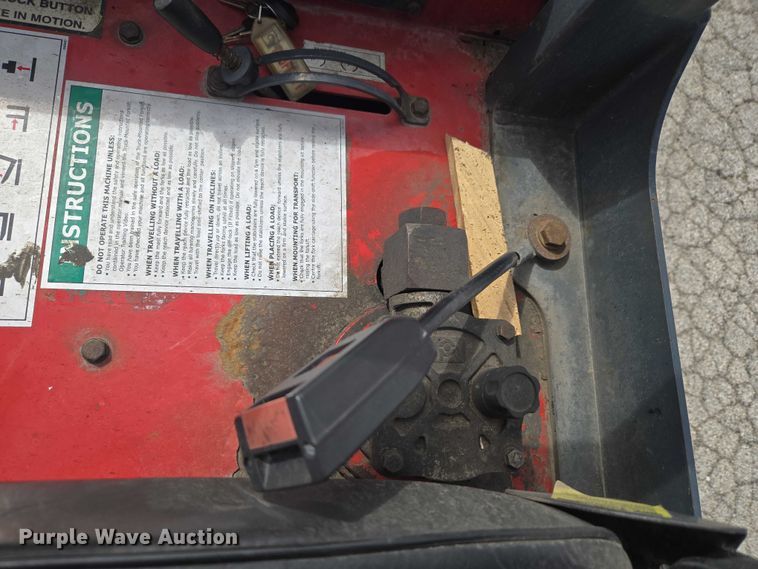 image for item ET5000 2000 GMC C8500 flatbed truck