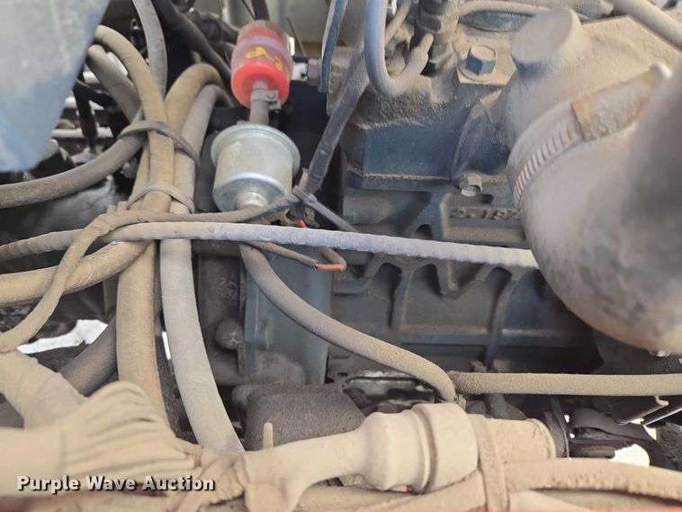 image for item ET5000 2000 GMC C8500 flatbed truck