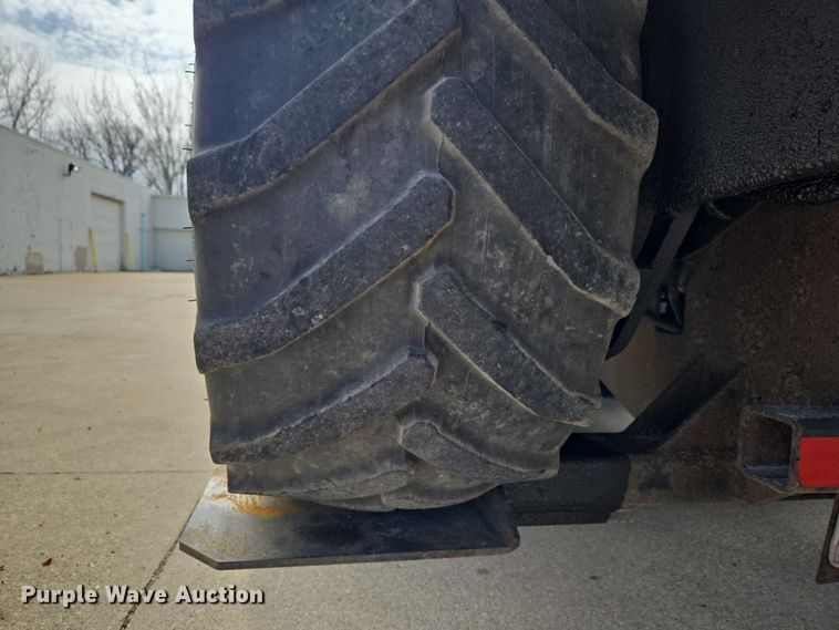 image for item ET5000 2000 GMC C8500 flatbed truck