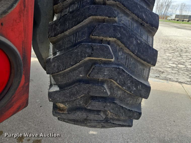 image for item ET5000 2000 GMC C8500 flatbed truck