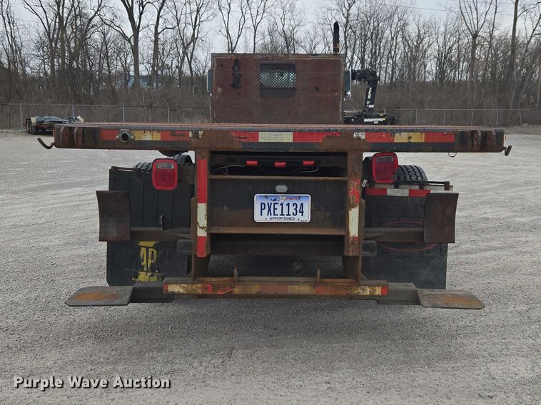 image for item ET5008 2000 GMC C8500 flatbed truck